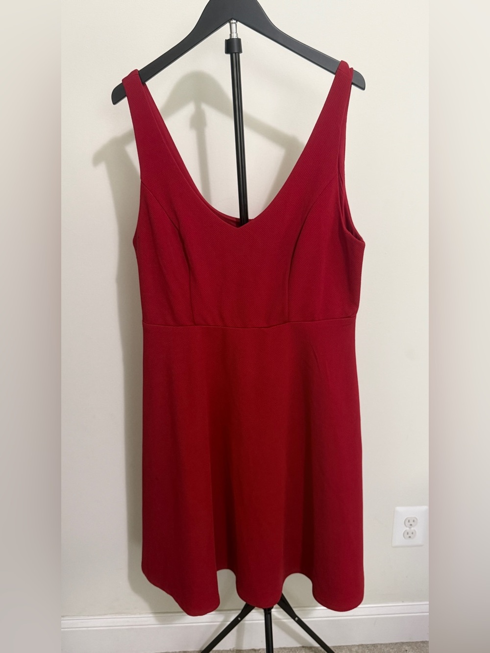 Torrid Women's Red V-Neck Sleeveless Dress
